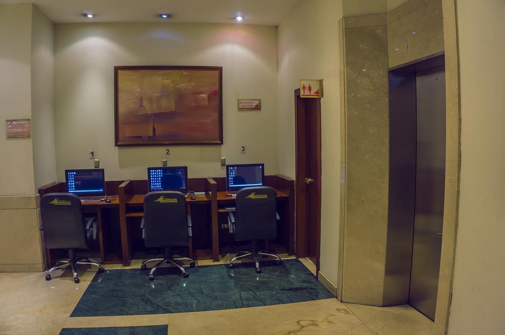 Hotel Emperador Ambato Exterior photo